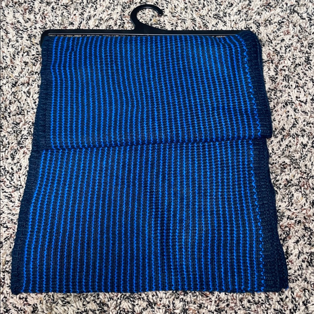 Goodfellow & Co Vibrant Blue and Black Knit Scarf OSFM | NWT - Picture 2 of 4